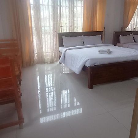 Bed and Breakfast Oviya Guest Нувара-Элия Экстерьер фото
